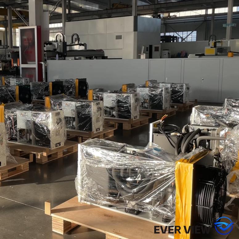 Máy cắt laser hỗ trợ xử lý linh kiện ô tô; EVER VIEW tạo ra các giải pháp sản xuất hiệu quả.